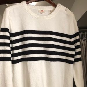 Levis sweater
